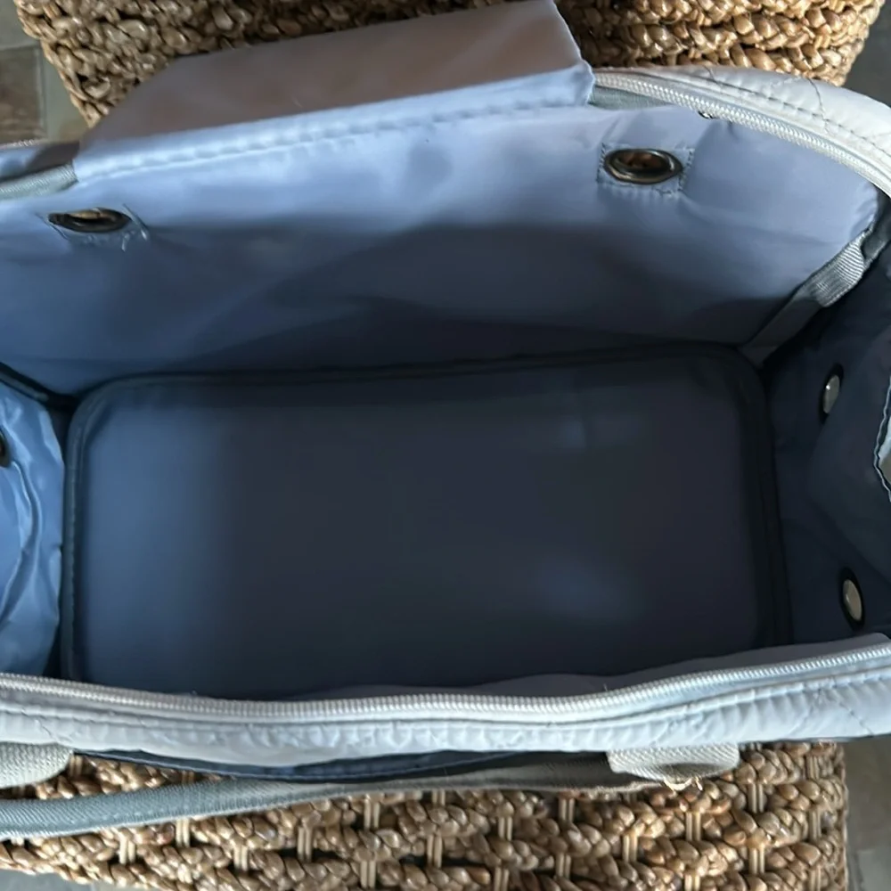 Fashionable Pet Carrier!